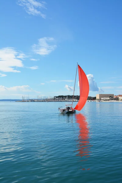 Sailin no porto Split — Fotografia de Stock