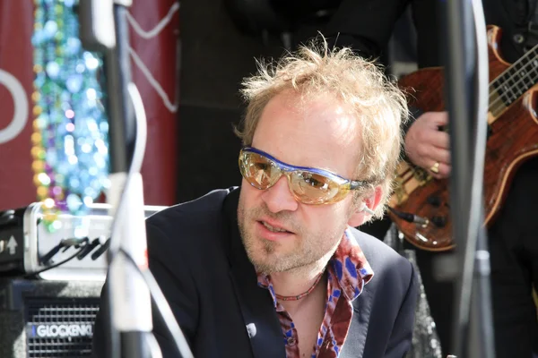 Jeroen van Rhijn looking relaxed after the performance — Stock Photo, Image