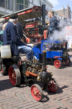 minyatür buharlı lokomotif gösteri
