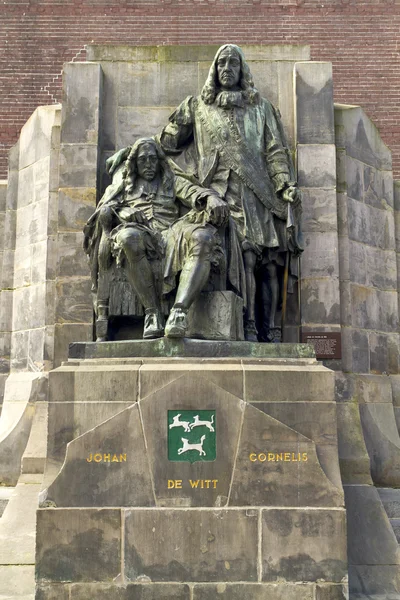 Estátua dos políticos holandeses Johan e Cornelis de Witt — Fotografia de Stock