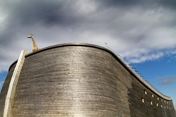 Noah "s ark ve zürafa yakın çekim - Stok İmaj