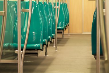 boş modern metro tren
