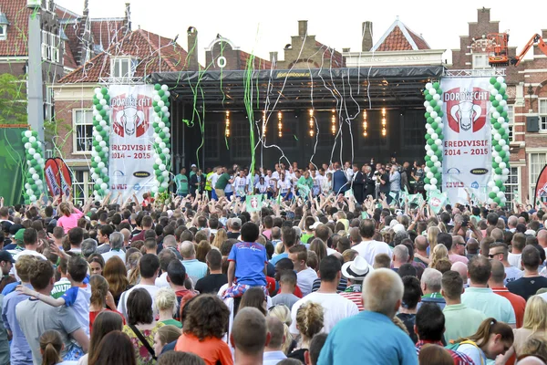 Soccer players celebrating — Stock Photo, Image