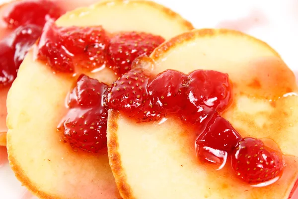 Pancakes with strawberry jam — Stock Photo, Image