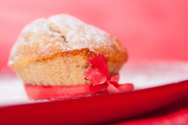 Muffin with raspberries — Stock Photo, Image