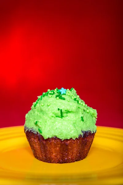 Postre dulce con crema verde —  Fotos de Stock