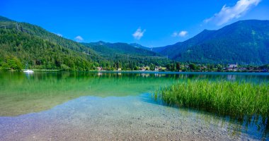 Walchensee Gölü - Herzogstand ve Kochel am dağına yakın - Almanya, Bavyera 'da güzel bir seyahat merkezi