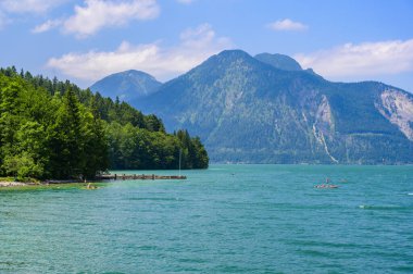 Walchensee Gölü - Herzogstand ve Kochel am dağına yakın - Almanya, Bavyera 'da güzel bir seyahat merkezi