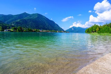 Walchensee Gölü - Herzogstand ve Kochel am dağına yakın - Almanya, Bavyera 'da güzel bir seyahat merkezi