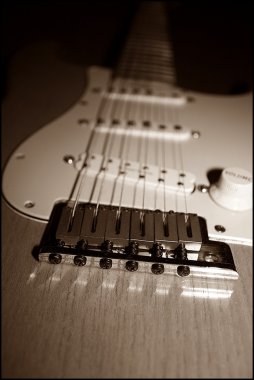 vücut gitar sepya içinde