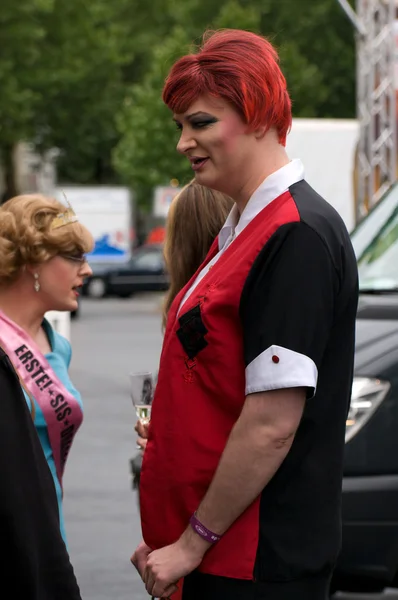 Βερολίνο - 16 Ιουνίου: transsvestity στο δρόμο, "christopher street day", 16 Ιουνίου 2012 Βερολίνο, Γερμανία — Φωτογραφία Αρχείου