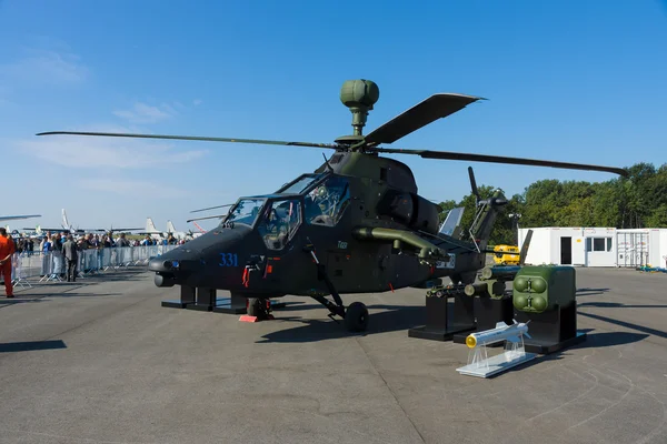 軍事攻撃ヘリコプター ユーロコプター タイガー (タイガー Uht) — ストック写真