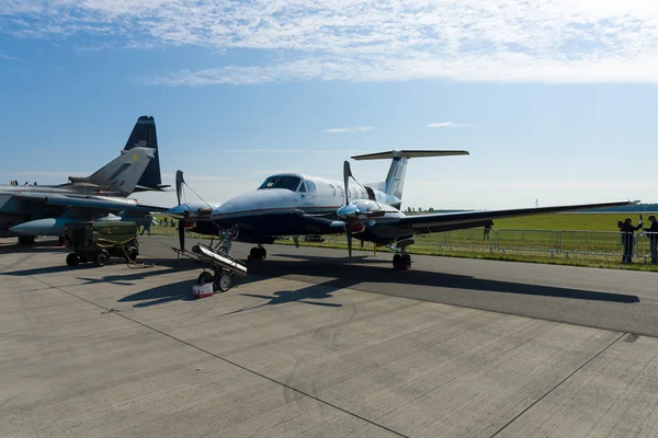 Kraliyet Hava Kuvvetleri uçakları beechcraft süper king air be200 gt — Stok fotoğraf