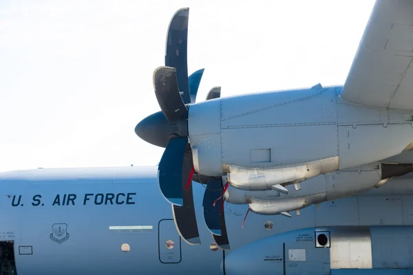 Engines Lockheed Martin C-130J "Super" Hercules — Stock Photo, Image