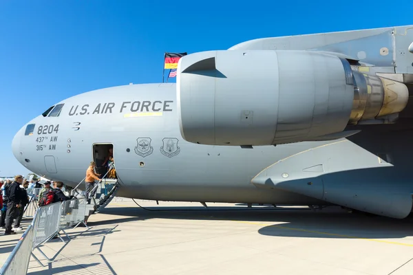 Engines Boeing C-17 Globemaster — Stock Photo, Image