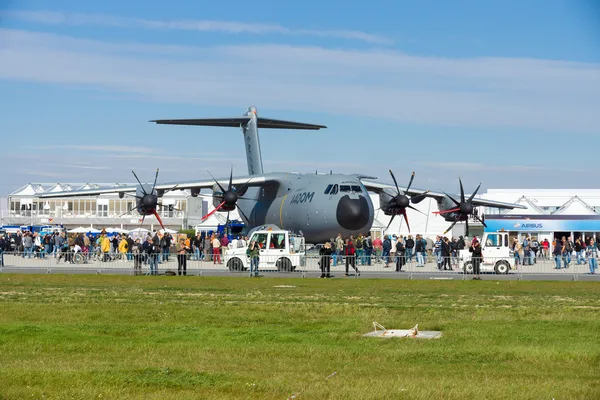 Samolot turbośmigłowy transportu wojskowego samolotu airbus a400m atlas — Zdjęcie stockowe