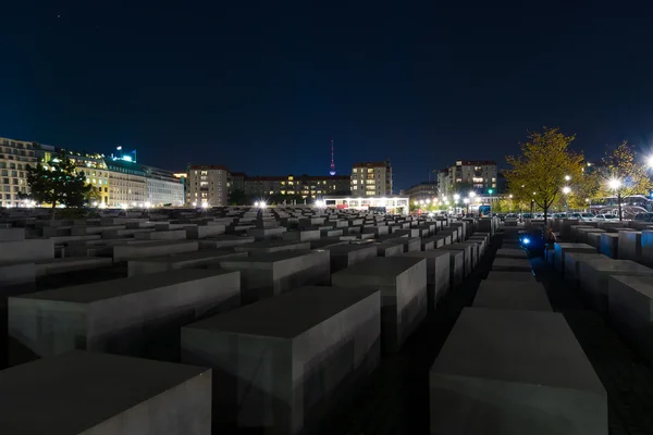 Memoriale degli ebrei assassinati d'Europa di notte — Foto Stock