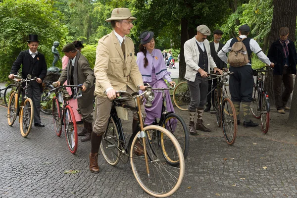 Cyclists. Imperial Holiday (Kaiserfest) to Zoologischer Garten — Stock Photo, Image