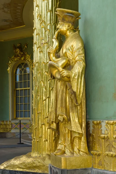 Sculptures Chinese musicians in the Chinese house in the summer park Sanssouci. Podsdam. Germany — Stock Photo, Image