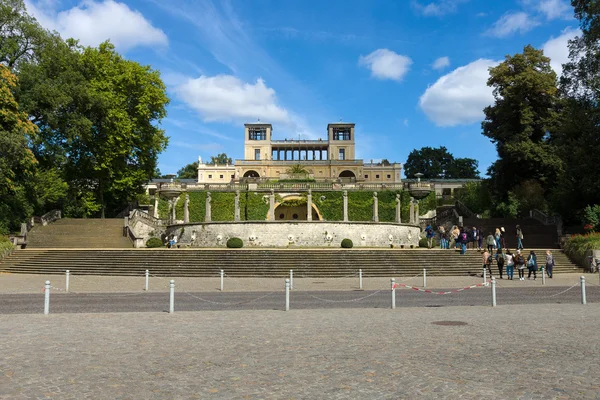 Yeni orangery klausberg ve park sanssouci üzerinde. podsdam. Almanya — Stok fotoğraf