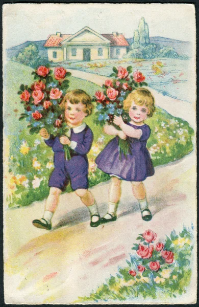 Vieille carte postale allemande de 1935. Affiche les enfants avec des fleurs qui descendent le chemin — Photo