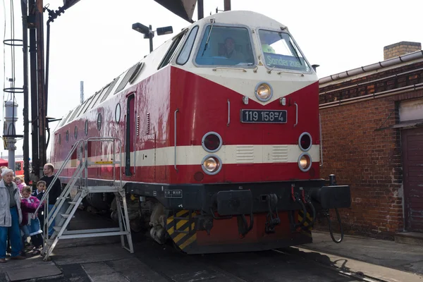 Diesel locomotive DR Class 119 ("23rd August" Bucharest Locomotive Works) — Stock Photo, Image