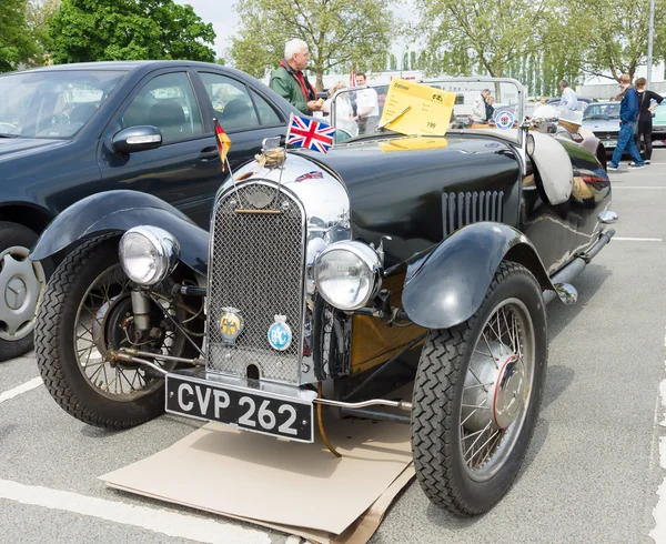 Berlín - 11 května: auto morgan, f-series tříkolky, 26 oldti — Stock fotografie