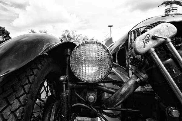 BERLÍN - 11 DE MAYO: Detalle de coche Morgan Super Sport, V-Twin de tres tiempos — Foto de Stock