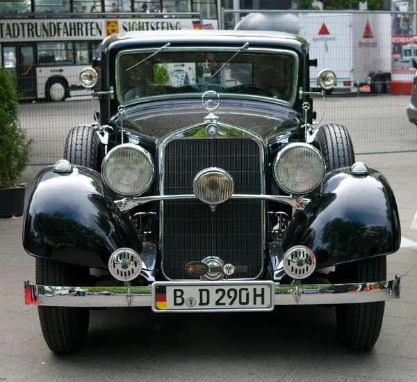 Typ vozu mercedes-benz 230 pullman — Stock fotografie