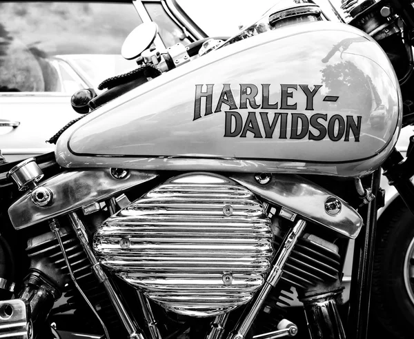 Detal motocykla Harley-Davidson (czarno-biały) — Zdjęcie stockowe
