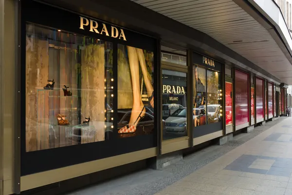 Prada boutique on the Kurfuerstendamm — Stock Photo, Image