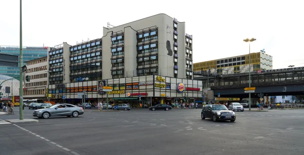 La calle comercial Kurfuerstendamm . —  Fotos de Stock