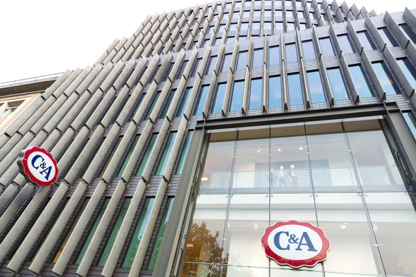 C & A, sur le Kurfuerstendamm — Photo