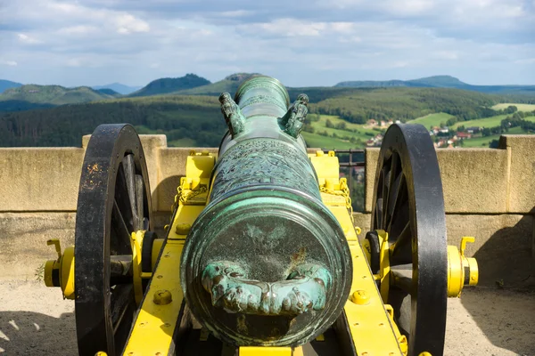 Antique bronze cannon — Stock Photo, Image