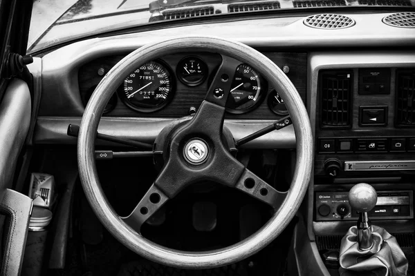 Cab Sport car Fiat Spider 2000 Pininfarina — Stock Photo, Image