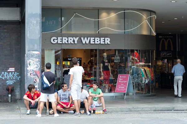 Бутик Gerry Weber на Фридрихштрассе — стоковое фото