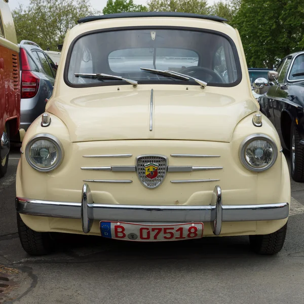Small Car Fiat Abarth 750 — Stock Photo, Image