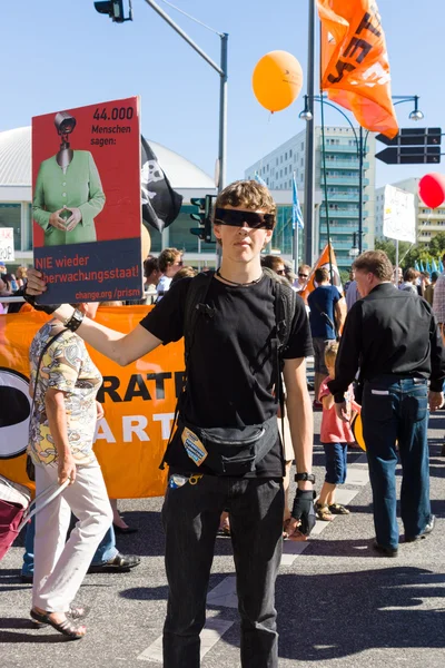 Under mottoet "Frihed ikke frygt" afholdt en demonstration i Berlin . - Stock-foto