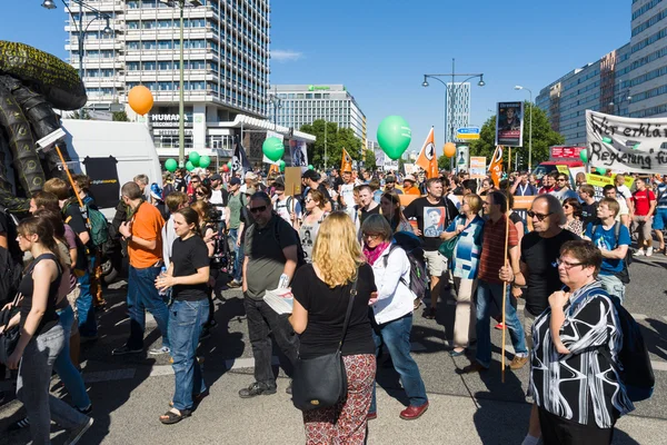 A mottója "a szabadság nem félelem" tartottak demonstrációt Berlinben. — Stock Fotó