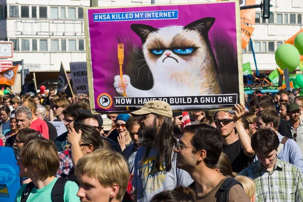 A mottója "a szabadság nem félelem" tartottak demonstrációt Berlinben. — Stock Fotó