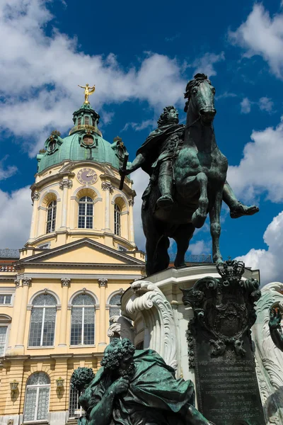 Equestrian statue of Frederick the Great. Charlottenburg Palace. — Stock Photo, Image