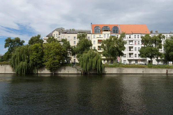 Spree embankment. Berlin — Stock Photo, Image