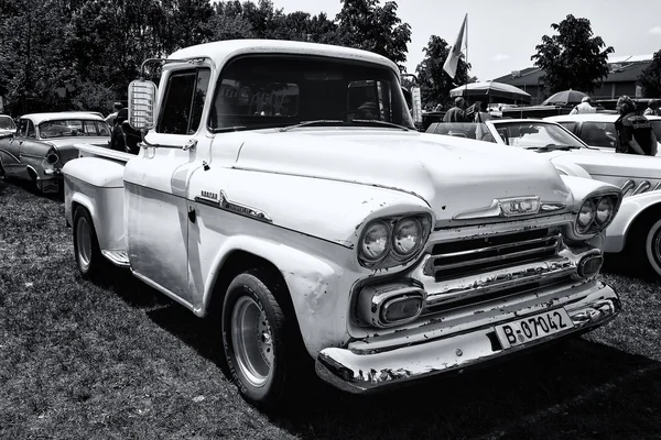 Klasik toplama Chevrolet Apache 31 (siyah ve beyaz) — Stok fotoğraf