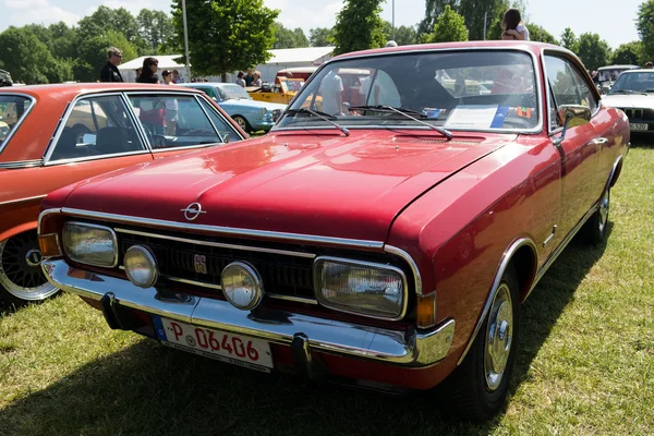Автомобиль Opel Commodore GS Coupe — стоковое фото