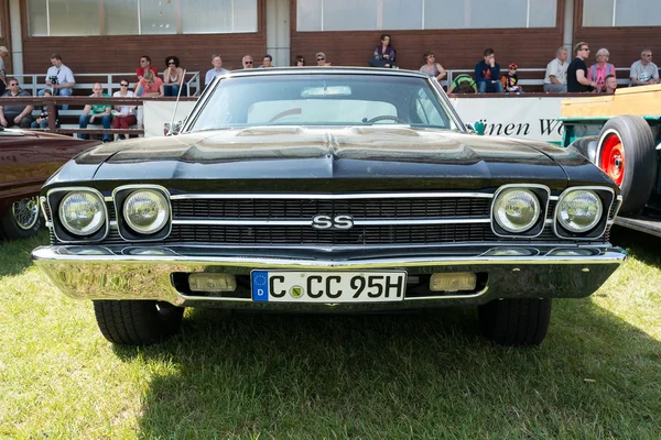 Автомобиль Chevrolet Impala SS (Super Sport) Hardtop Coupe — стоковое фото