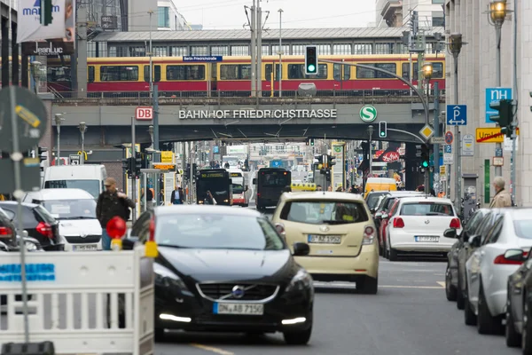 Berlim Friedrichstrasse estação ferroviária — Fotografia de Stock