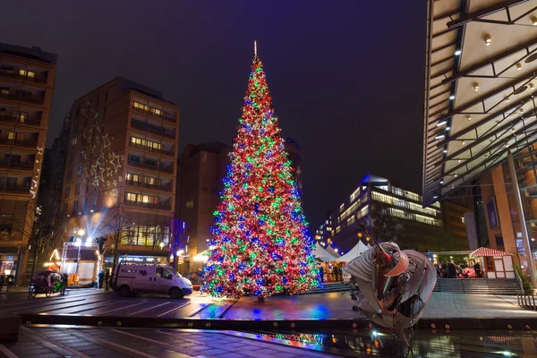Christmas tree on the Potsdamer Platz — Stock Photo, Image