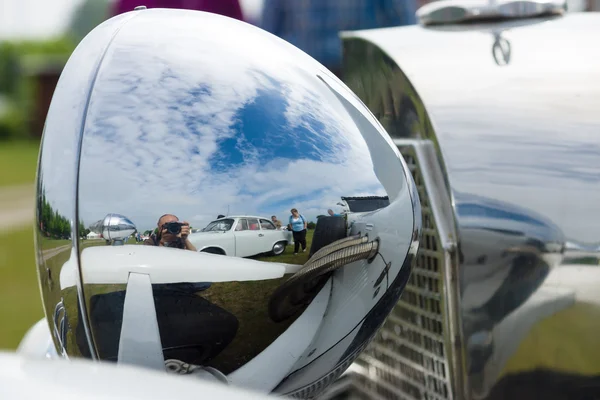 Headlamp Roadster Excalibur Series II Phaeton — Stock Photo, Image