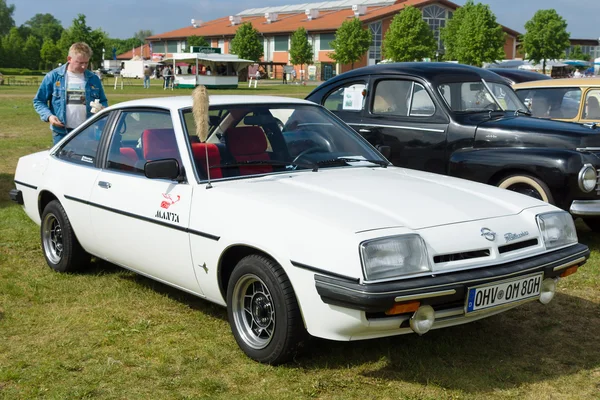 Arka sürücü spor coupe opel manta — Stok fotoğraf