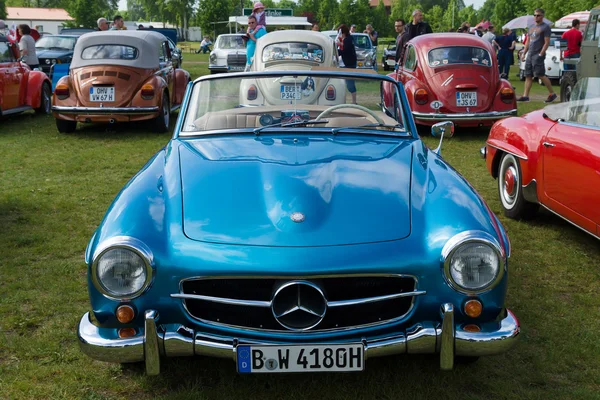 Il roadster a due porte Mercedes-Benz 190SL — Foto Stock
